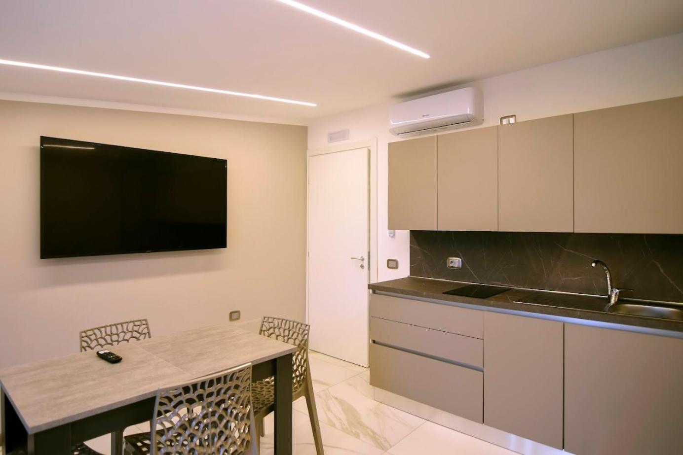 Belma Aparthotel And Rooms 마리나디카메로타 외부 사진